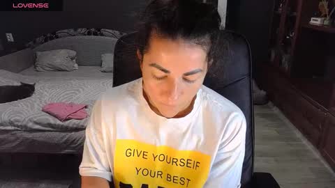 Snapshot of ava__doll chatting on November 8, 11:54 am Ava online show from November 8, 11:54 am