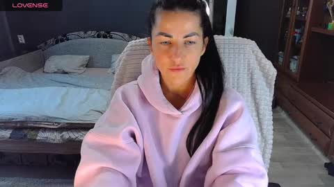 Ava online show from April 25, 11:24 am