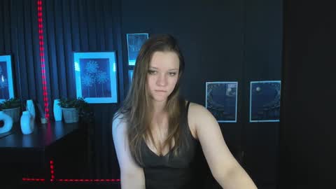 Snapshot of ava__grace chatting on February 14, 7:44 pm Ava online show from February 14, 7:44 pm