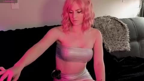 Ava Rhodes online show from October 6, 2:20 am