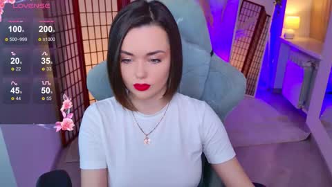 Ava online show from November 13, 2:27 pm