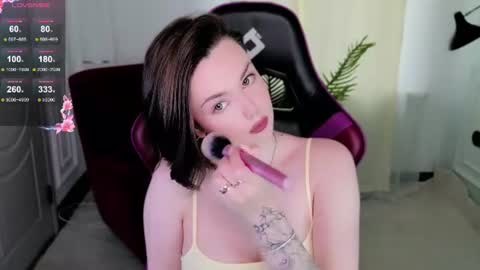 Ava online show from July 10, 2:08 pm