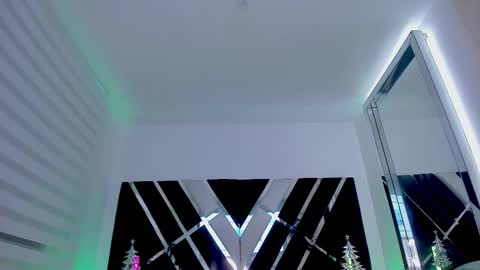 Ava Fontana online show from December 17, 1:22 am