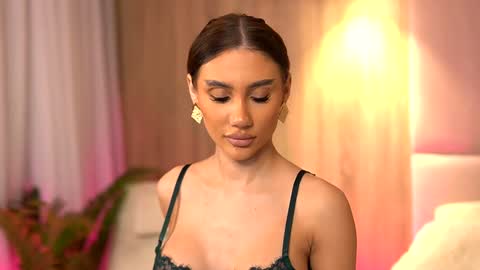 Snapshot of ava_heath chatting on January 3, 4:33 am Ava online show from January 3, 4:33 am