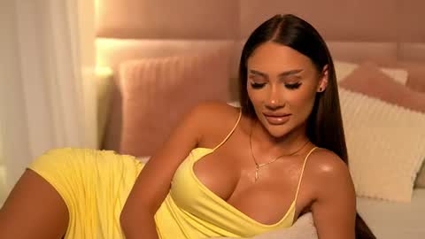 Snapshot of ava_heath chatting on June 20, 12:36 am Ava online show from June 20, 12:36 am