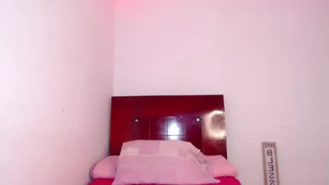 Snapshot of ava_jhonsson chatting on October 15, 4:12 am ava online show from October 15, 4:12 am