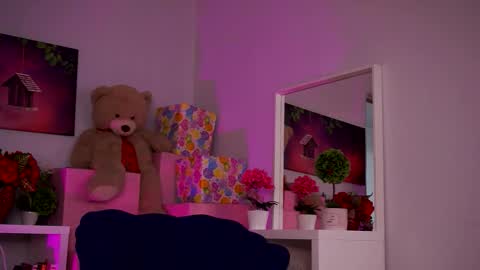 Ava online show from February 24, 7:56 pm