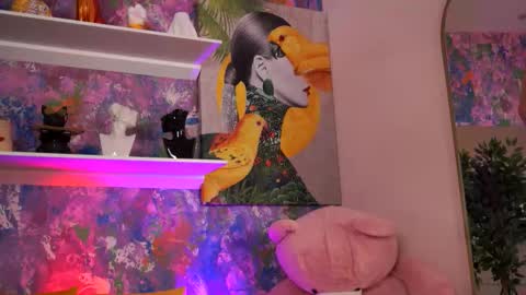 Ava online show from March 5, 8:05 pm