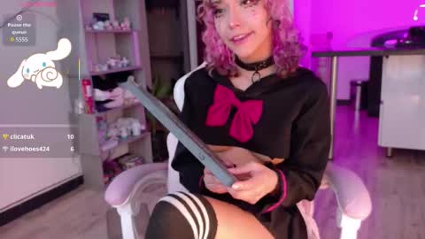 Snapshot of ava_williams_ chatting on March 12, 7:31 pm AVA online show from March 12, 7:31 pm