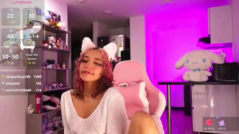 Snapshot of ava_williams_ chatting on March 24, 12:37 am AVA online show from March 24, 12:37 am