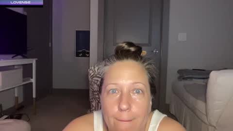 Snapshot of avabradley chatting on October 4, 2:59 pm Ava . Support my channel by using my affiliate link to make your account  Thanks  online show from October 4, 2:59 pm