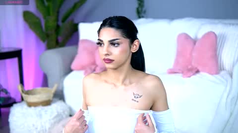 Ava online show from March 6, 8:27 pm