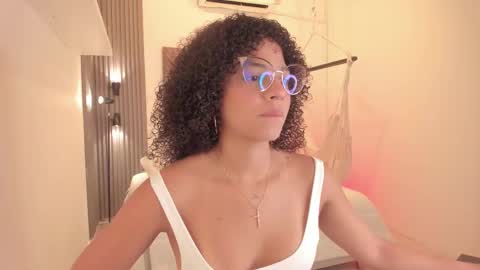 Snapshot of avalon_badger chatting on November 12, 7:46 pm Avalon online show from November 12, 7:46 pm