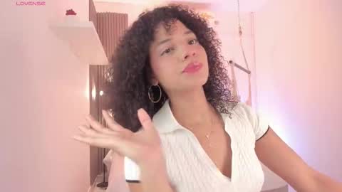 Snapshot of avalon_badger chatting on November 27, 7:49 pm Avalon online show from November 27, 7:49 pm