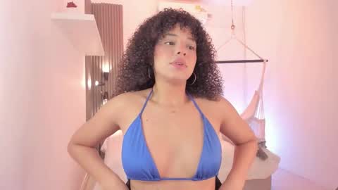 Snapshot of avalon_badger chatting on December 2, 8:04 pm Avalon online show from December 2, 8:04 pm