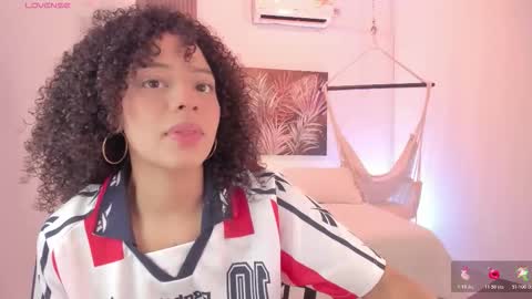 Snapshot of avalon_badger chatting on December 4, 7:44 pm Avalon online show from December 4, 7:44 pm