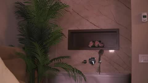 Ava online show from May 7, 2:06 am