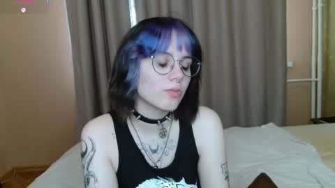Snapshot of avaobierne chatting on June 27, 7:13 am avaobierne online show from June 27, 7:13 am