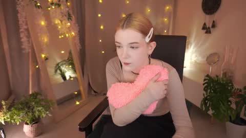 Snapshot of avaryder chatting on October 1, 2:56 pm Ava online show from October 1, 2:56 pm