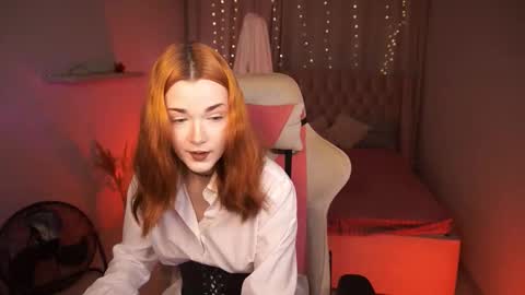 Snapshot of avaryder chatting on November 11, 12:49 pm Ava online show from November 11, 12:49 pm