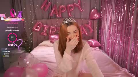 Snapshot of avaryder chatting on December 17, 1:39 pm Ava online show from December 17, 1:39 pm