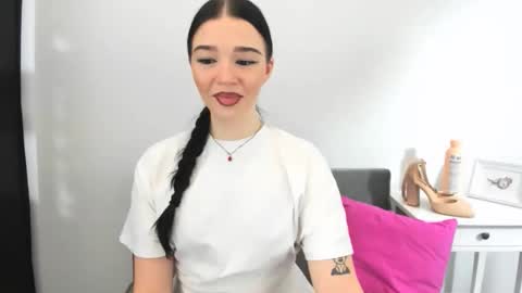 Snapshot of avasensitive69 chatting on November 9, 10:24 am avasensitive69 online show from November 9, 10:24 am