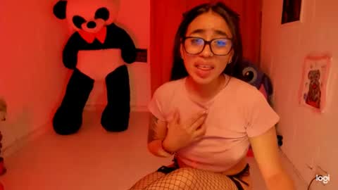 Snapshot of ave_fenix69 chatting on December 10, 1:11 am Valery -- online show from December 10, 1:11 am