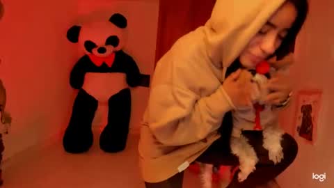 Snapshot of ave_fenix69 chatting on December 11, 3:02 am Valery -- online show from December 11, 3:02 am