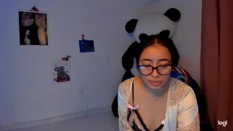 Snapshot of ave_fenix69 chatting on March 7, 2:36 am Valery -- online show from March 7, 2:36 am