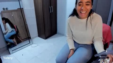 Snapshot of ave_fenix69 chatting on November 22, 2:43 am Valery -- online show from November 22, 2:43 am