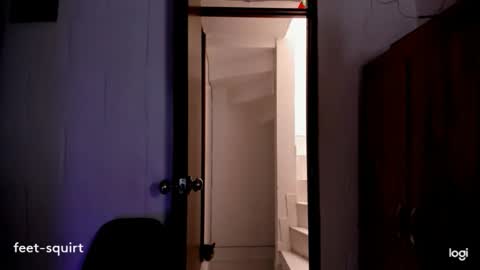 Snapshot of ave_fenix69 chatting on December 13, 8:25 pm Valery -- online show from December 13, 8:25 pm