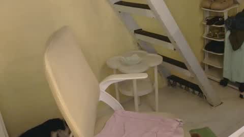 Snapshot of averageuncut1 chatting on February 22, 3:07 am Rhian online show from February 22, 3:07 am