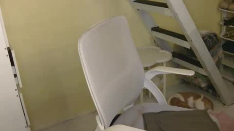 Snapshot of averageuncut1 chatting on February 22, 4:05 pm Rhian online show from February 22, 4:05 pm