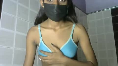 Snapshot of avery_lust01 chatting on May 16, 6:21 am avery_lust01 online show from May 16, 6:21 am