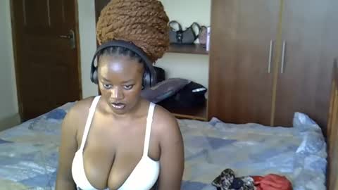 Snapshot of averygoodbadgirl chatting on May 14, 10:22 am averygoodbadgirl online show from May 14, 10:22 am