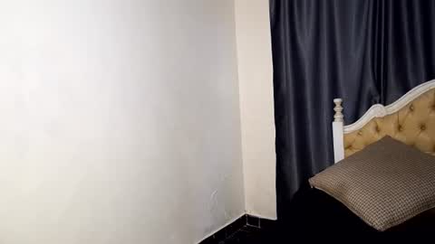 Snapshot of averygoodbadgirl chatting on June 17, 5:54 am averygoodbadgirl online show from June 17, 5:54 am
