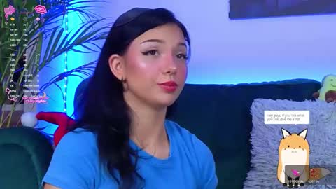 AveryWillow online show from December 3, 4:27 pm