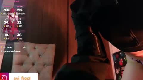 Snapshot of avi_frost chatting on September 24, 9:23 am Saraaaa independent model 3 online show from September 24, 9:23 am