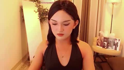 Snapshot of avi_maria12 chatting on June 1, 11:12 am Call me Avi online show from June 1, 11:12 am