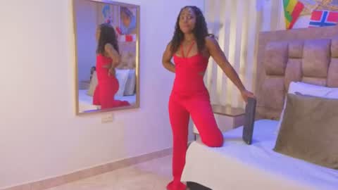 AVIS  online show from July 3, 7:42 pm