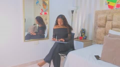 AVIS  online show from July 4, 6:47 pm
