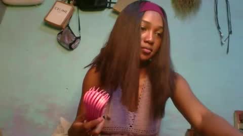 avotraina online show from April 23, 9:30 am