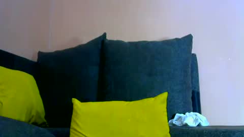 avril254 online show from March 3, 12:37 am