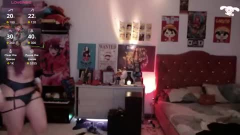 Snapshot of avril2809 chatting on July 30, 2:32 am Abril online show from July 30, 2:32 am