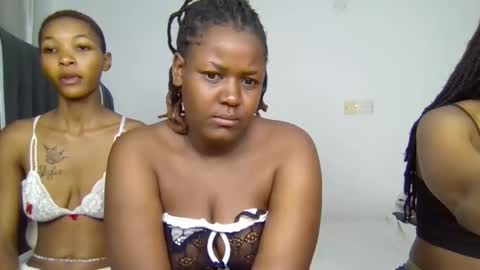 Avril online show from February 10, 2:04 am