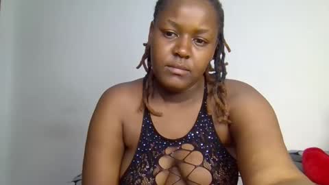 Avril online show from March 12, 6:58 pm