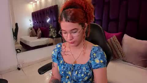 Avril  online show from November 27, 11:45 am