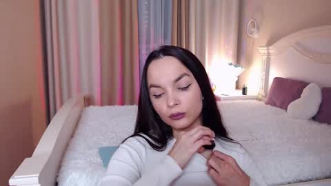 Snapshot of avrora_lew_ chatting on October 26, 8:04 pm Avrora Inst online show from October 26, 8:04 pm