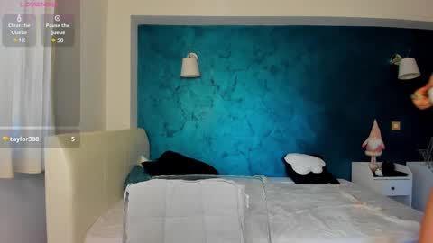 Snapshot of awesome_jolie chatting on March 8, 8:33 am Jolie online show from March 8, 8:33 am