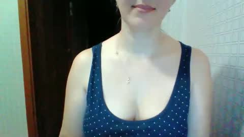 awesomeladyy online show from March 4, 8:26 pm